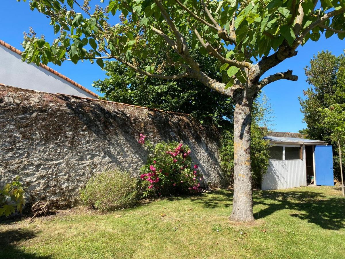 Maison Vendeenne A 10 Min De La Mer Avrillé Exterior foto